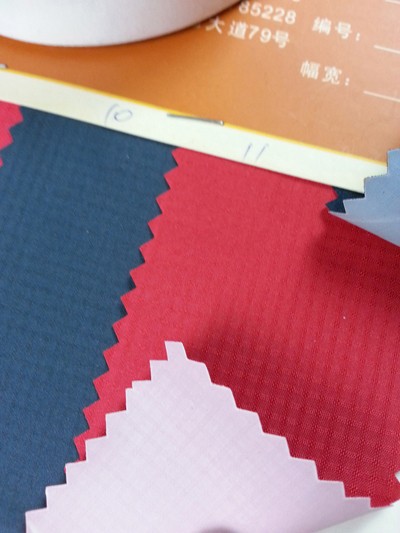 FS-MGFA 三線格PVC膠 細節-1